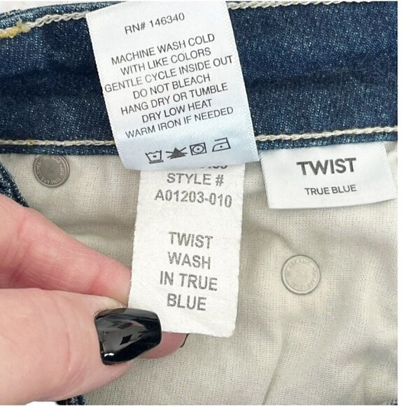 Amo Women's Sz 24 Twist Cropped Jeans in True Blue - Picture 7 of 12